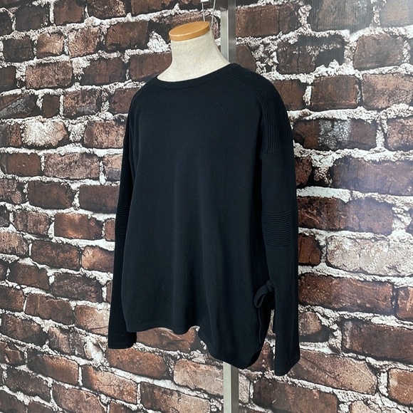 Peony & Me Sweater NWT Pullover Tie Sleeves Black Knit Size Medium - Picture 4 of 9